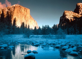 Beautiful_Yosemite_Valley_Wallpaper__yvt2